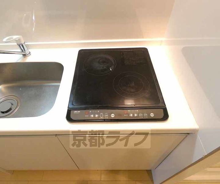 京都府京都市下京区東境町の賃貸マンションのキッチン