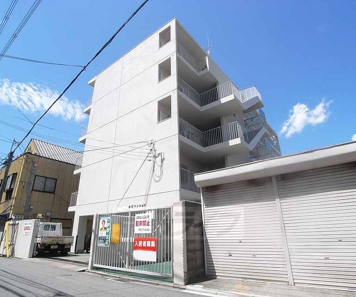 井正マンション303の外観