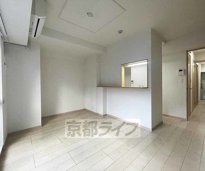 グレイス雅308の居間