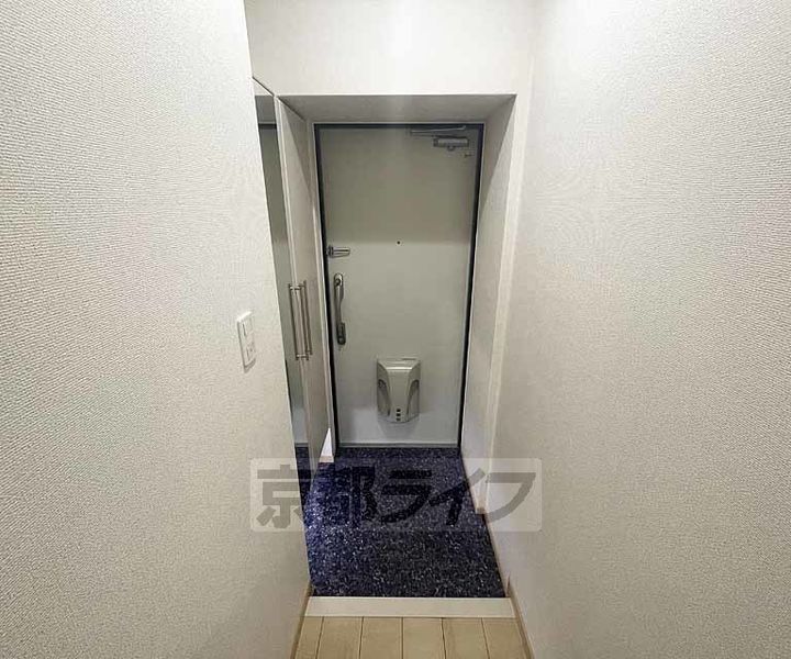 グレイス雅308の玄関