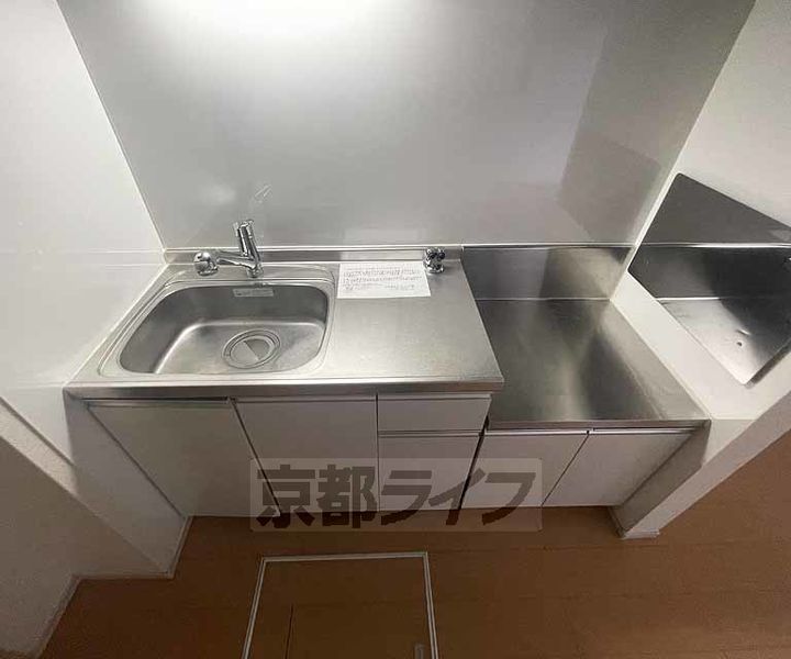 京都府京都市下京区黒門通木津屋橋上る徹宝町の賃貸アパートのキッチン