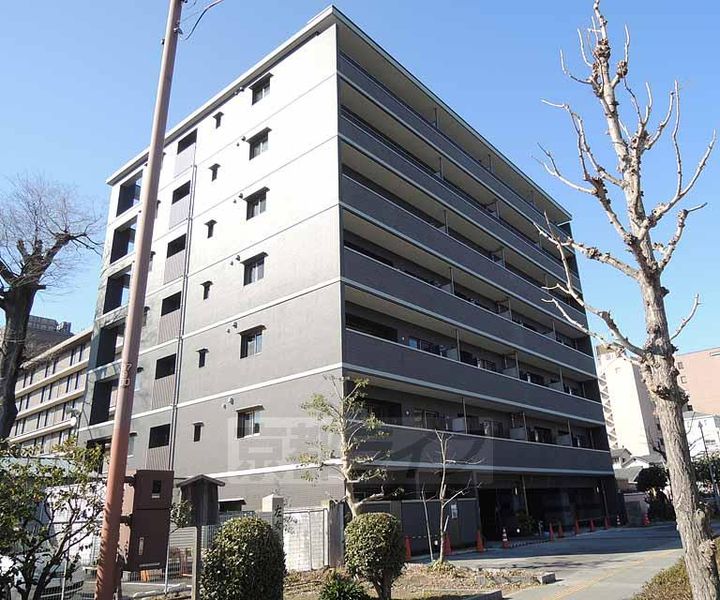 京都府京都市下京区柿本町の賃貸マンションの外観