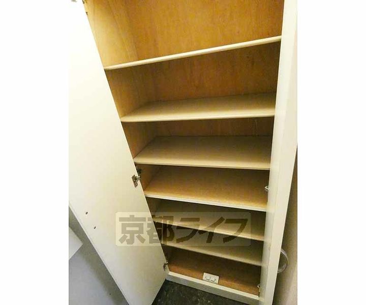レオパレス東山山麓の内装