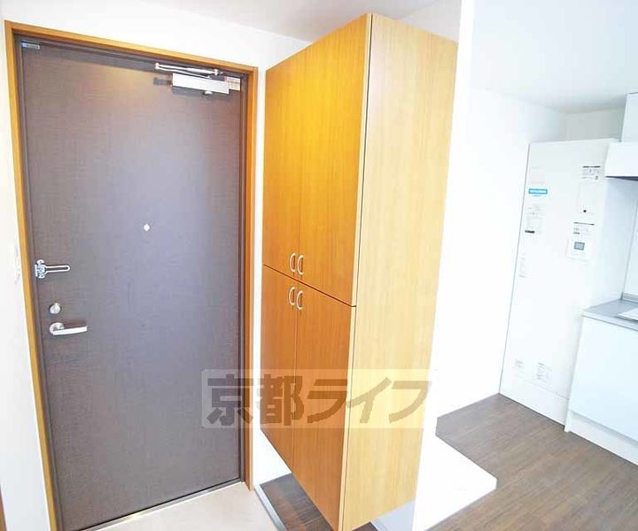 シボラ六条高倉5-Aの玄関