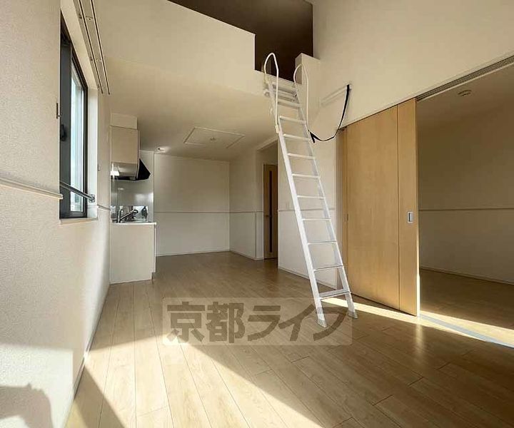 ソレイユST201の居間