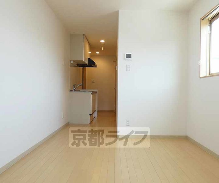 アジュールメゾン十条の居間