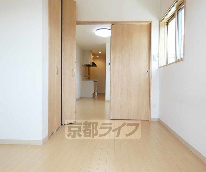 アジュールメゾン十条の居間