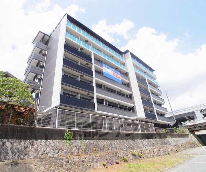 京都府京都市南区東九条河西町の賃貸マンションの外観