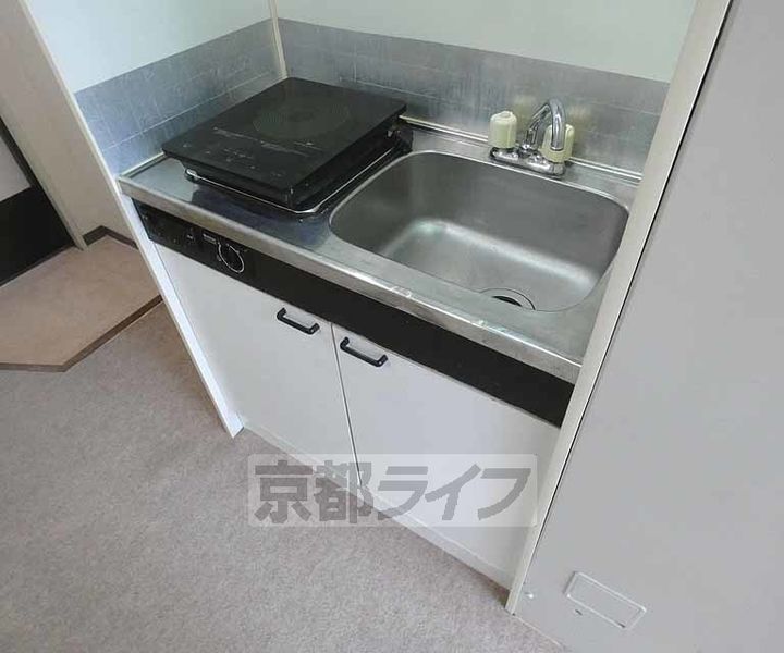 京都府京都市北区紫竹東大門町の賃貸マンションのキッチン
