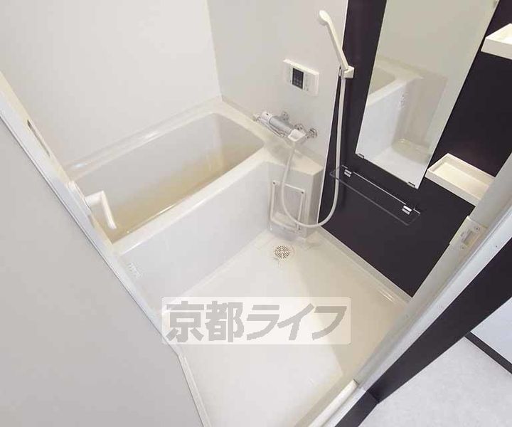 サクシード宝ヶ池106の風呂