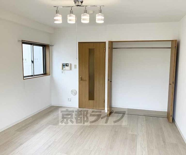 CITY SPIRE浜大津駅前の居間