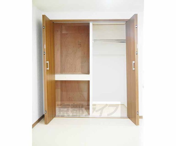 アズマコーポ2Fの内装