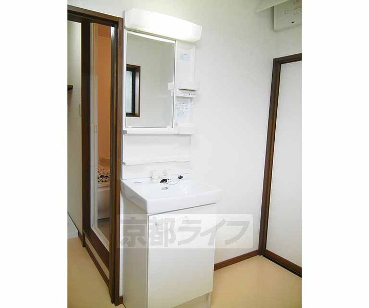 アズマコーポ2Fの内装