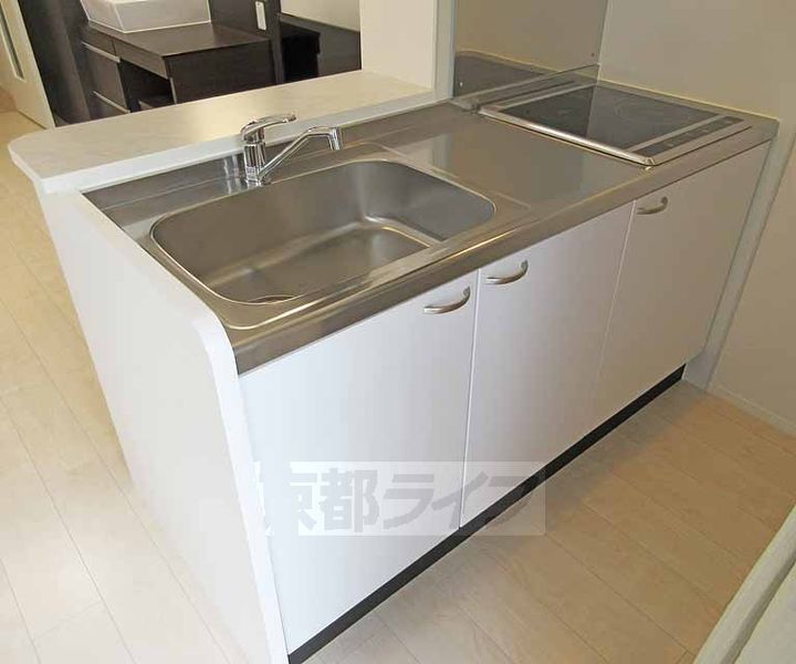 レオネクストファーストクラス203のキッチン