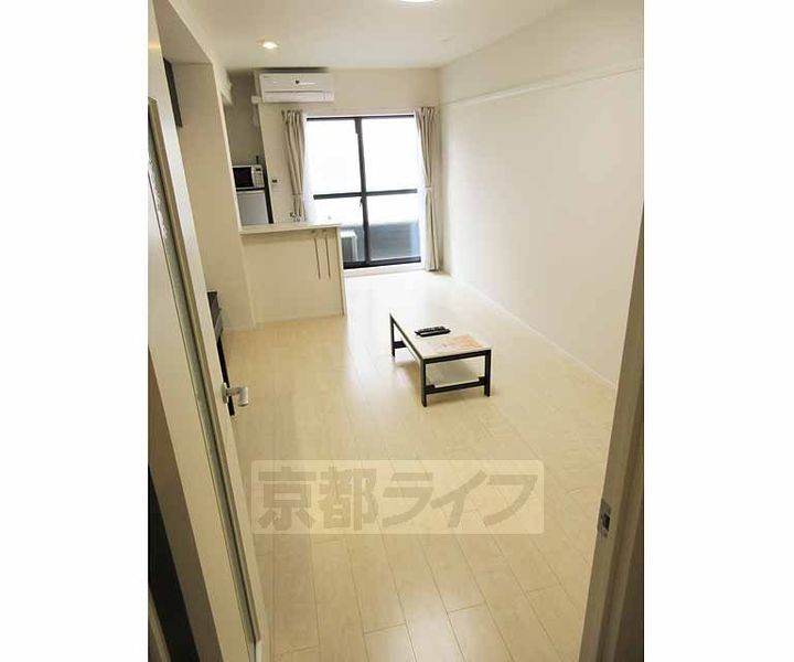 レオネクストファーストクラス203の居間