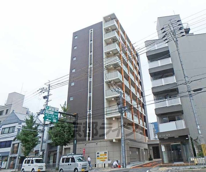 京都府京都市山科区椥辻東潰の賃貸マンションの外観