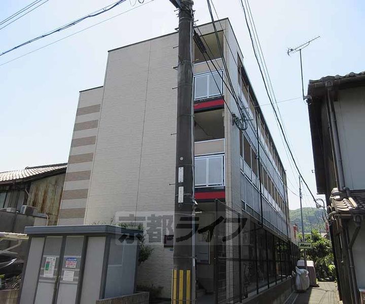 レオパレス琵琶湖306の外観