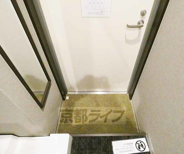 クレア ラ・クーオの玄関