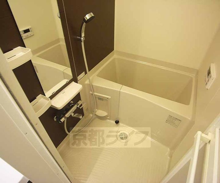 京都府京都市伏見区桃山町遠山の賃貸マンションの風呂