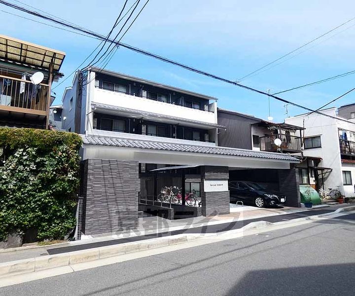 京都府京都市伏見区西町の賃貸マンションの外観