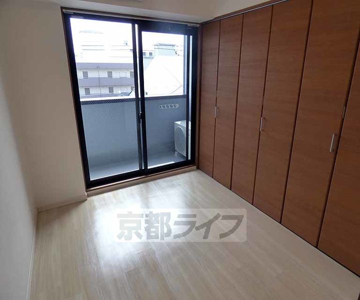 京都府京都市下京区綾小路通寺町西入足袋屋町の賃貸マンションの居間