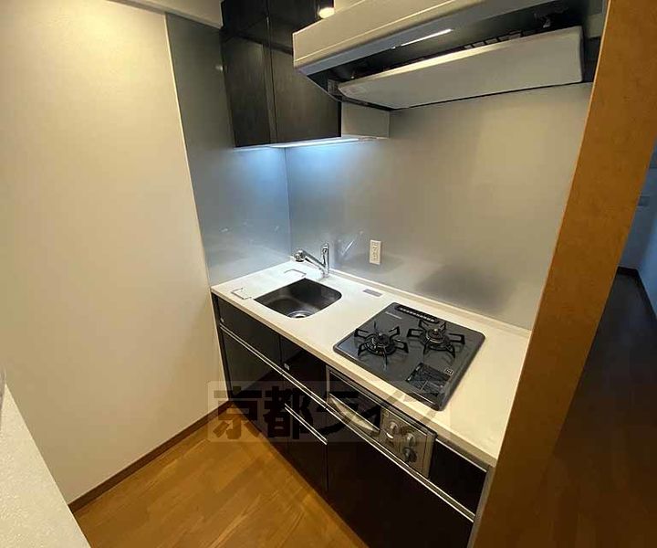 京都府京都市下京区松原通東洞院東入本燈籠町の賃貸マンションのキッチン