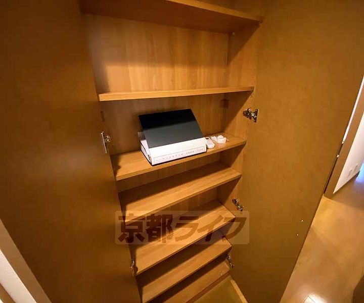 京都府京都市下京区松原通東洞院東入本燈籠町の賃貸マンションの内装