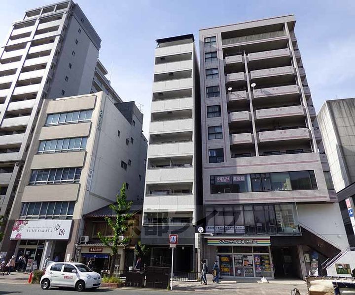 QUINTO五条烏丸の外観