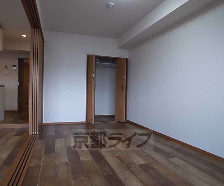 QUINTO五条烏丸の居間