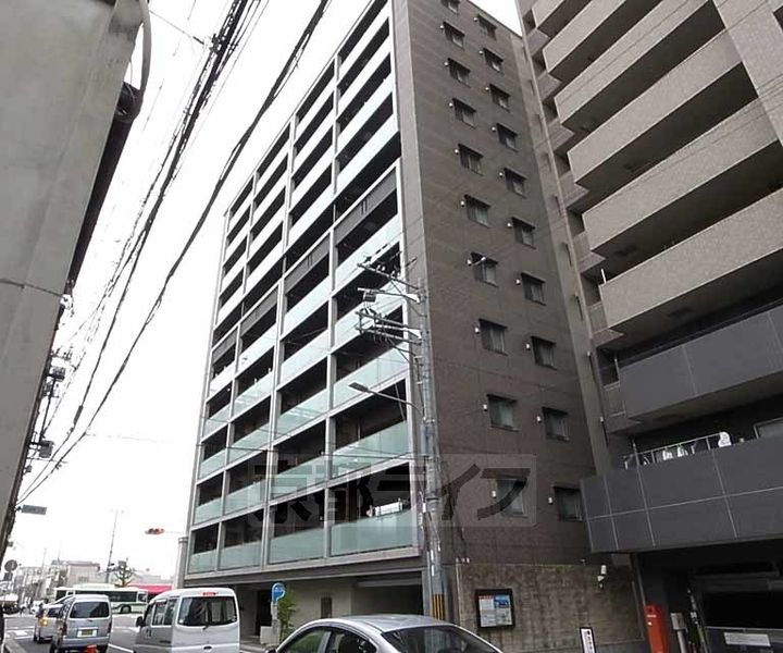 京都府京都市下京区五条通西洞院西入平屋町の賃貸マンションの外観