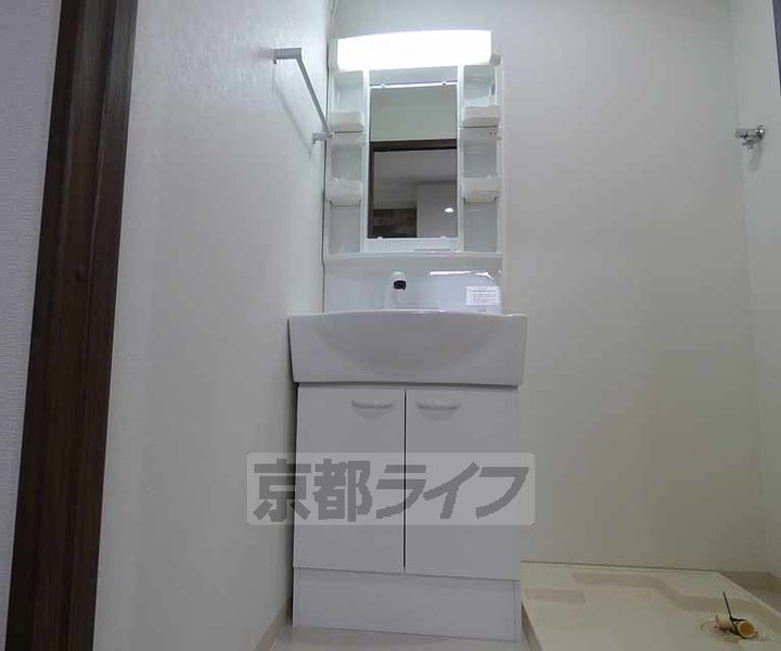 京都府京都市中京区壬生馬場町の賃貸マンションの内装