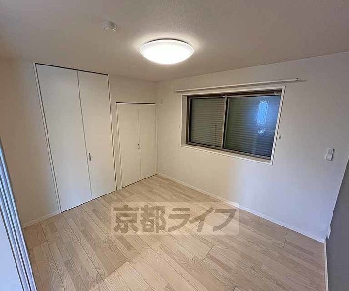 京都府京都市下京区桝屋町の賃貸マンションの居間