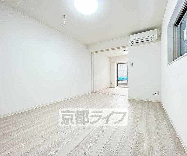 PEACE WELL 四条(仮称 四条西洞院レジデンス)の居間