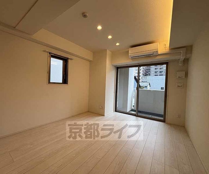 PADMA烏丸御池の居間