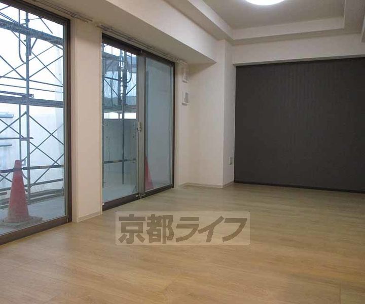 グリーンサム大久保の居間