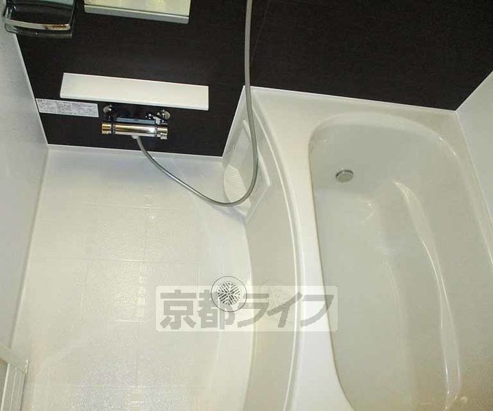 京都府宇治市五ケ庄寺界道の賃貸アパートの風呂