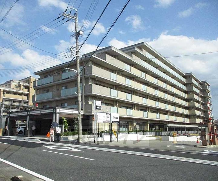 京都府宇治市神明石塚の賃貸マンションの外観