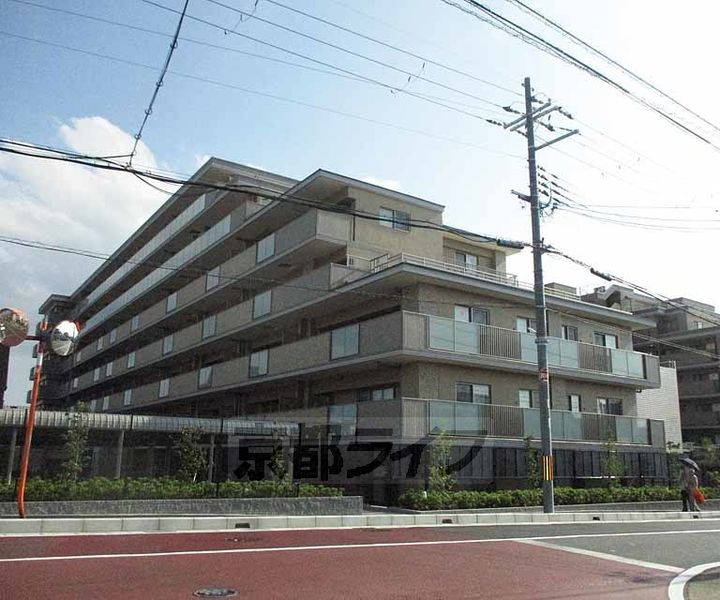 京都府宇治市神明石塚の賃貸マンションの外観