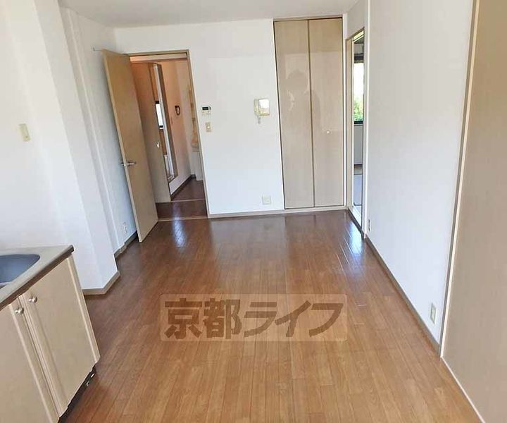 MANAハイツ102の居間
