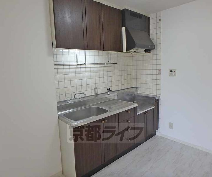 ヴィラ・ピーシスのキッチン