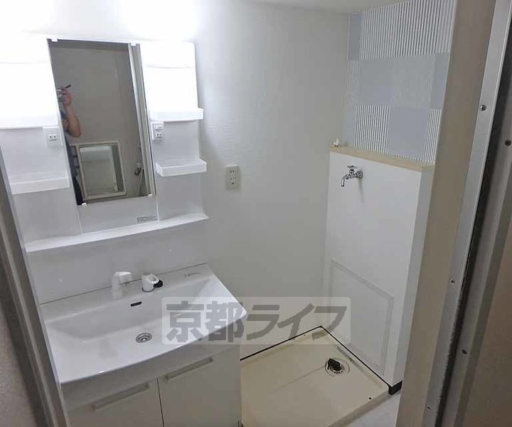 ヴィラ・ピーシスの内装