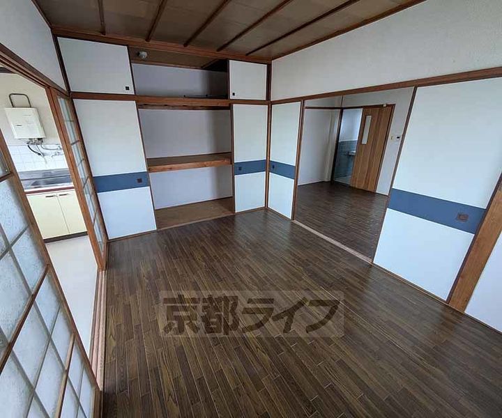 千々川マンション306の居間