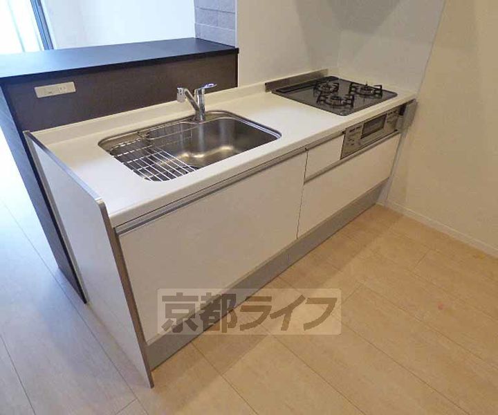 京都府京都市上京区突抜町の賃貸マンションのキッチン