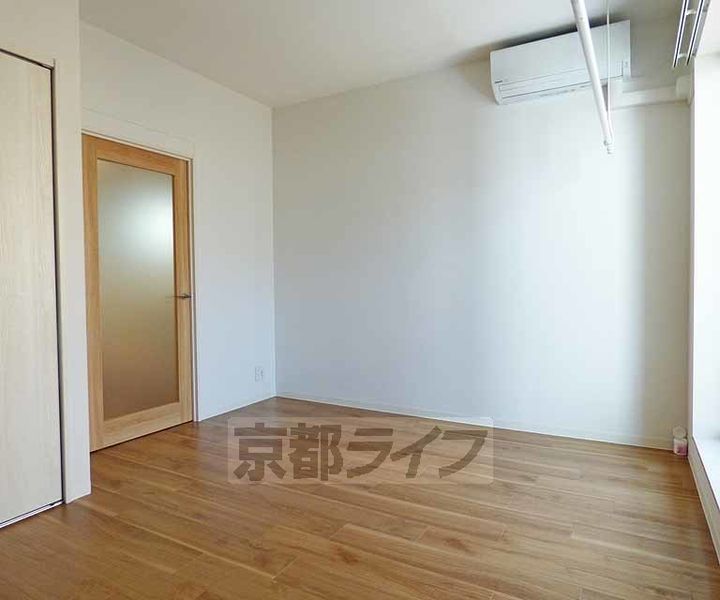 京都府京都市北区小山下総町の賃貸マンションの内装