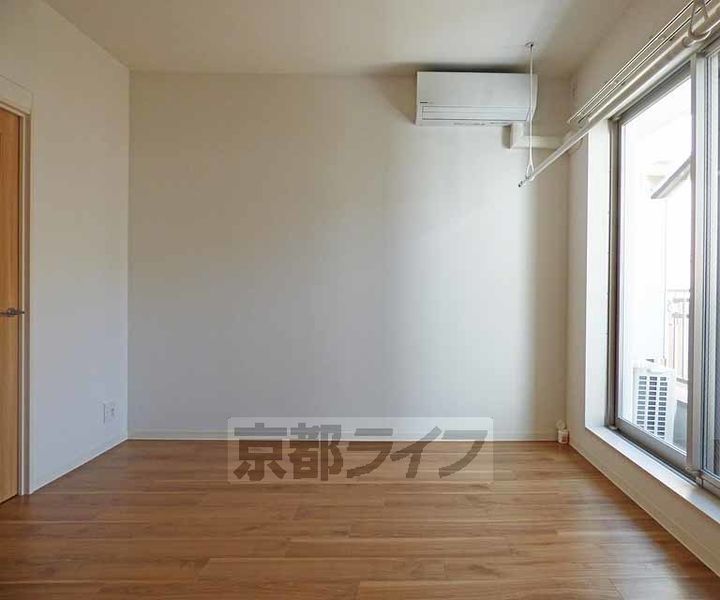 京都府京都市北区小山下総町の賃貸マンションの内装