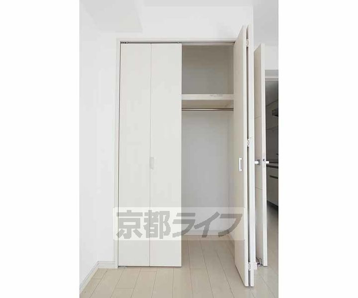 京都府京都市南区唐橋平垣町の賃貸マンションの内装