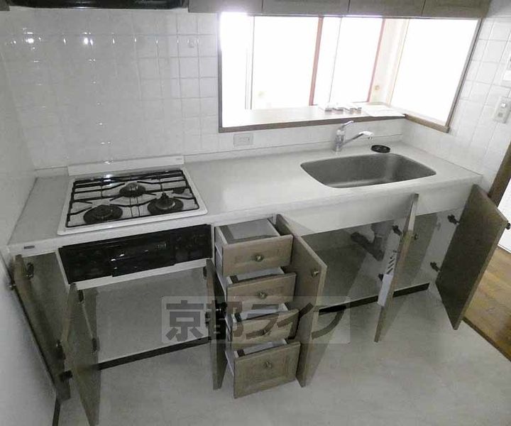 二条聚楽町アーバンコンフォート302のキッチン