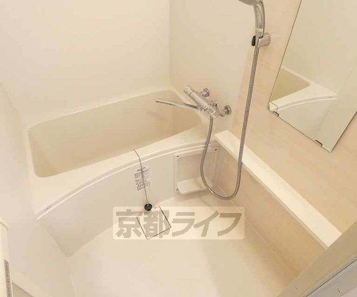 京都府京都市下京区梅小路高畑町の賃貸マンションの風呂