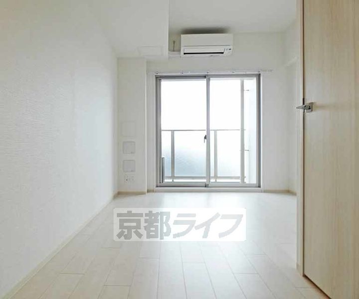 エスリード京都梅小路の居間