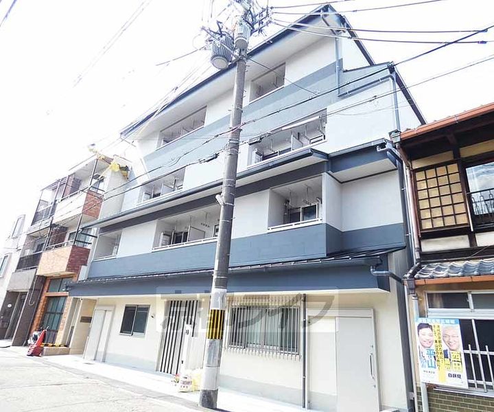 京都府京都市東山区一橋宮ノ内町の賃貸マンションの外観